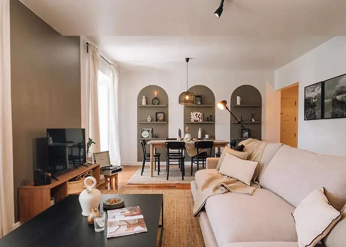 Lansac - 3 Bedrooms And Office In Arroios