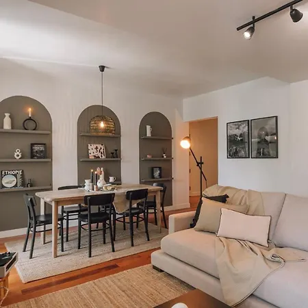 Lansac - 3 Bedrooms And Office In Arroios Apartament